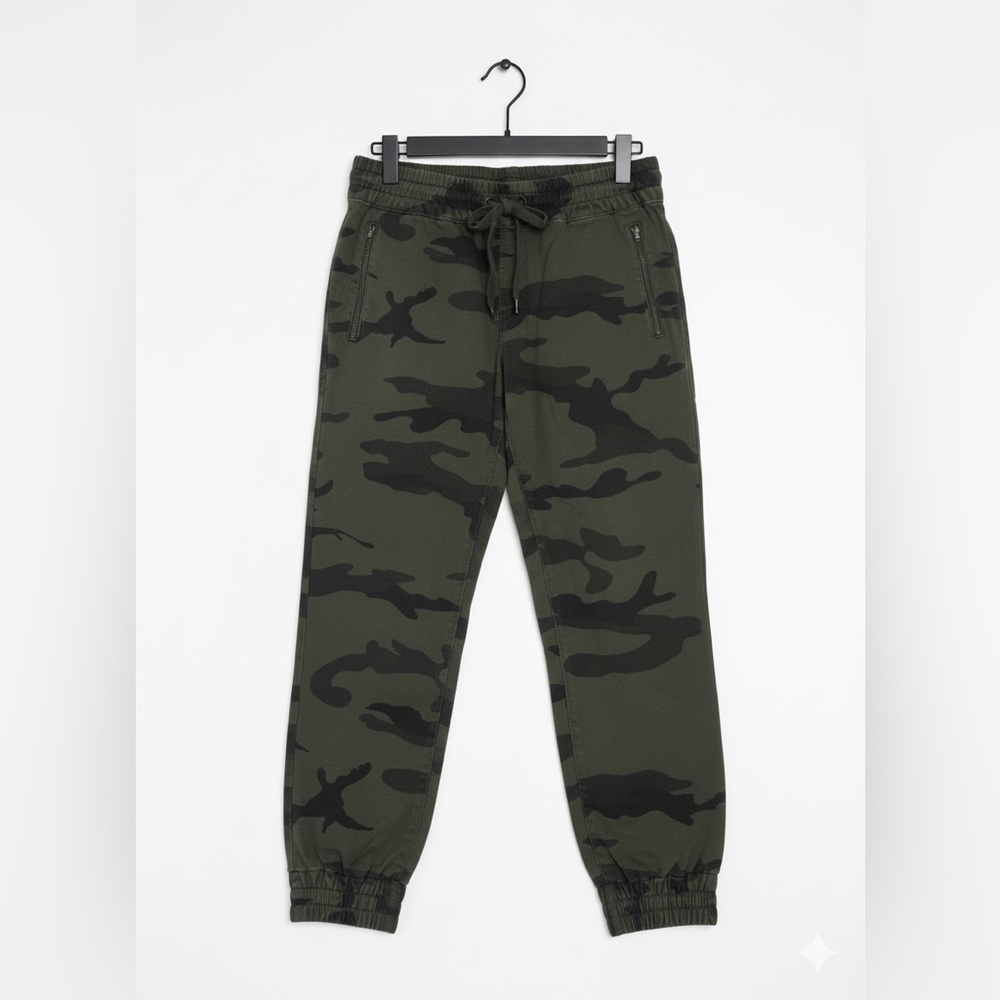 TNA Aritzia Alix Camo Jogger Pants